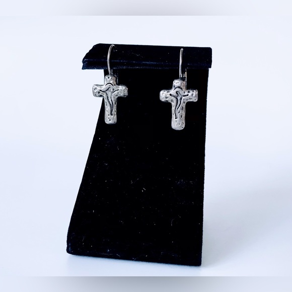 Absolutely Artisan! Christ Cross Earrings made of authentic silver pewter. ♥️ - Picture 3 of 4